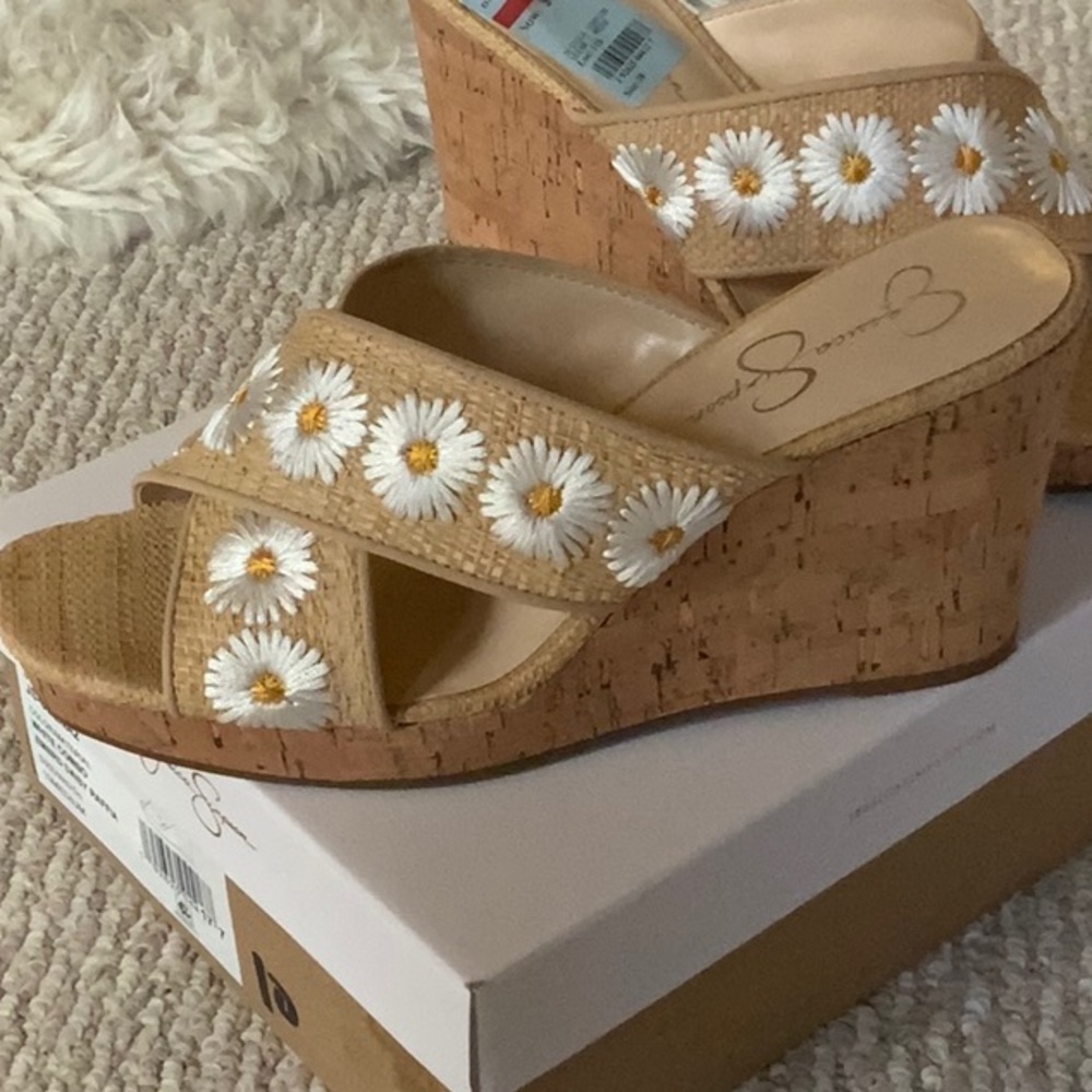 Jessica Simpson Wedge Sandal - SALE!!! - Picture 2 of 10